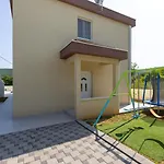 Ivan By Guide Villa