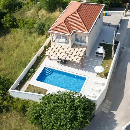 Villa Ivan By Guide *
