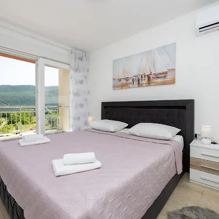 Villa Ivan By Guide Primorski Dolac